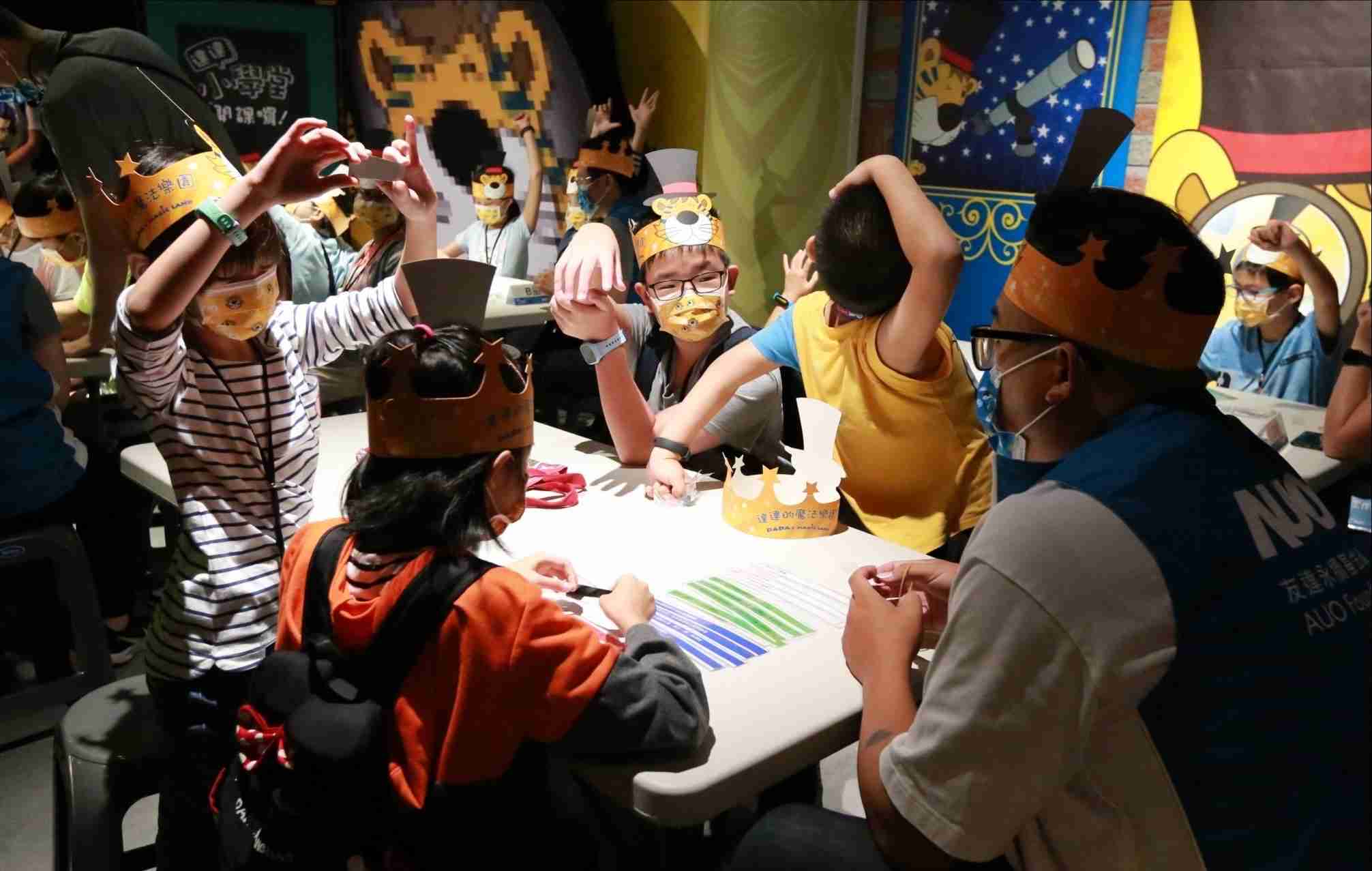 PG国际以永续理念推动全人教育计划，，内外结盟储备科普教育人才，，，，荣获亚太永续行动奖社会共融面的金奖肯定